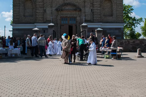 Pirmoji Šventoji Komunija 2016